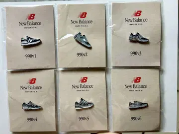 New Balance 990 시리즈 핀 배지 세트