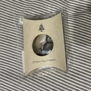 허펑판 INI 오너먼트