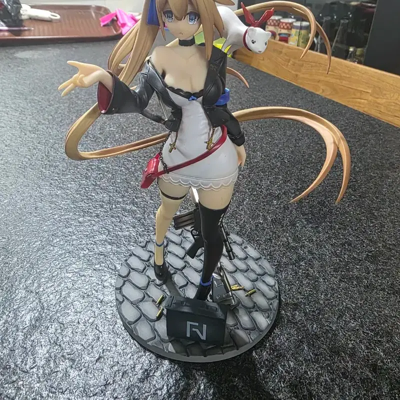 소녀전선 FAL 피규어 팝니다.