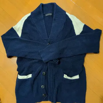 BARNEYS NEW YORK 네이비 가디건
