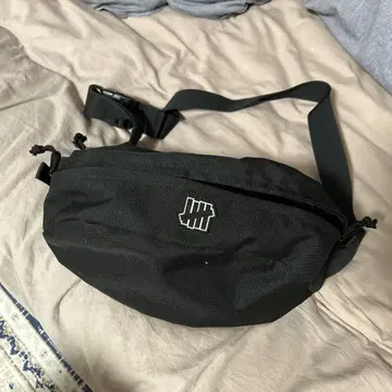 UNDEFEATED 블랙 사코슈