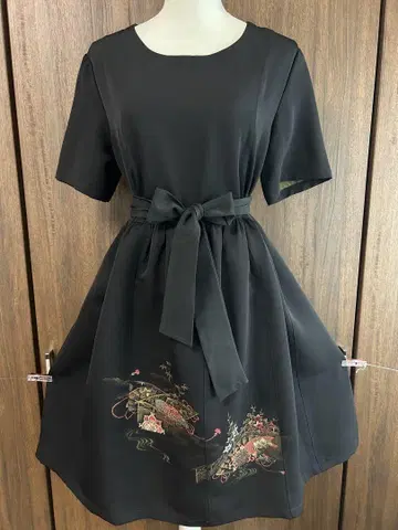 겉옷 리메이크 원피스 블랙 자수 허리 리본 포함