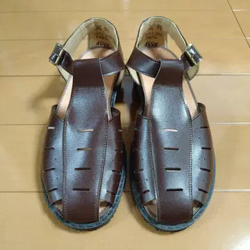 새상품급 90년대 체코 군용 구르카 샌들 브라운 26.5~27.5cm