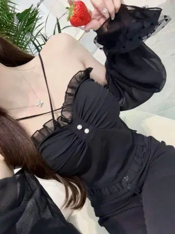 Lumignon Mellow Heart Tulle Top 루미뇽