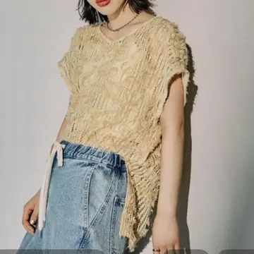 렙심 뉘앙스 패턴 레이시 프렌치 슬리브