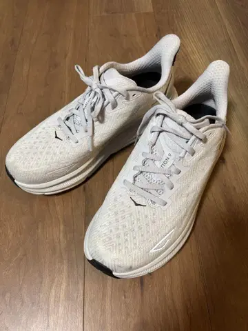 HOKA 클리프톤 9 26.5cm 러닝화