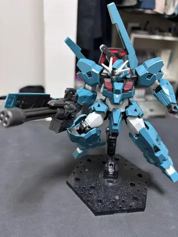 HG 1/144 건담 르브리스 울