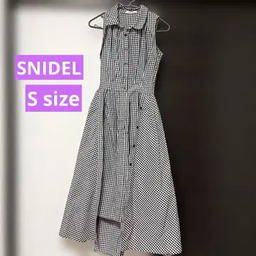 새상품급 SNIDEL 체크 무늬 슬리브리스 롱 원피스 미니멀리스트
