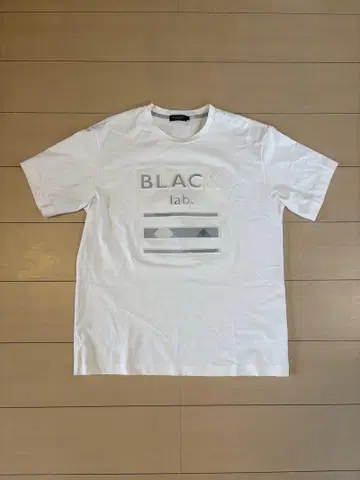 블랙 라벨 반팔 티셔츠, 앞면에 마크