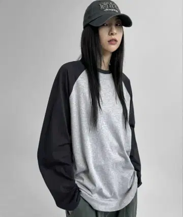 BLACKUP 테니드 배색 래글런 긴팔 티셔츠