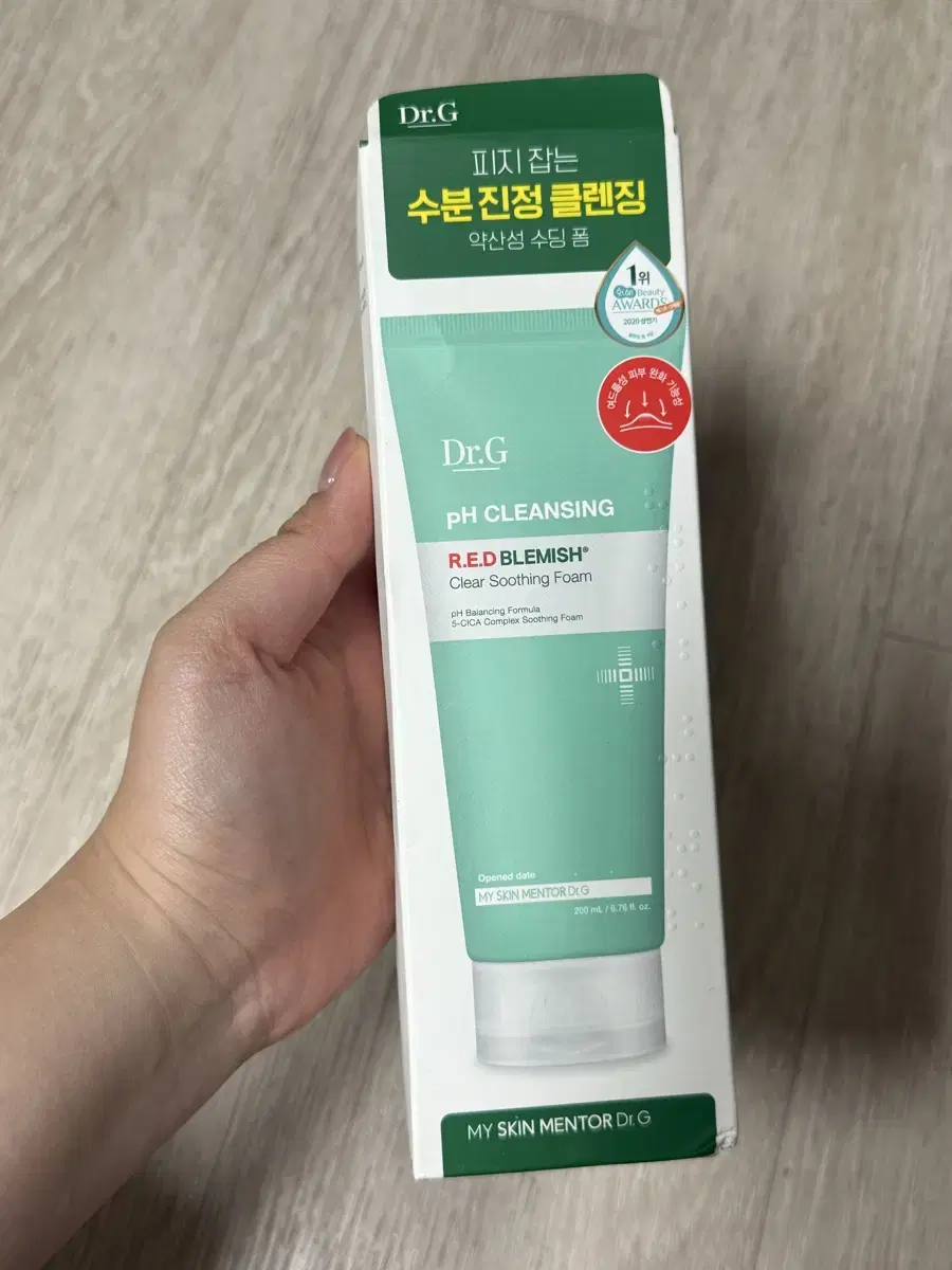 [새상품] 닥터지 레드 블레미쉬 폼 200ml