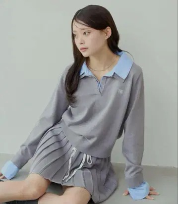 chico 자수 카라 부착 폴로 니트