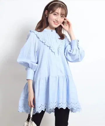 아푸와이저 리셰 컷워크 튜닉