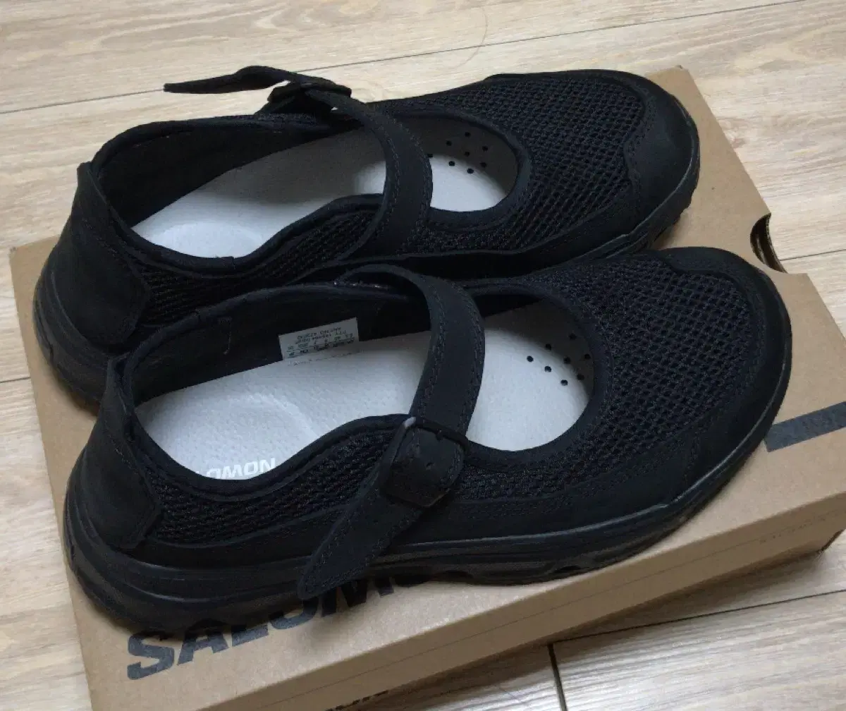 살로몬 RX 메리제인 블랙 250