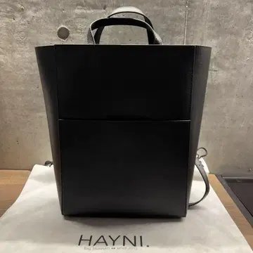 HAYNI Rodenia 로데니아 시리즈 블랙 백 백팩 A4