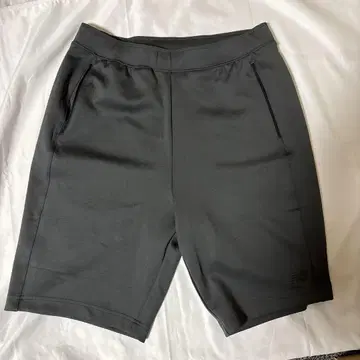 뉴발란스 하프 팬츠