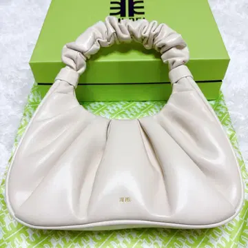 거의 미사용 JW PEI 화이트 Gabbi Bag