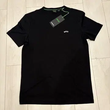 BOSS 블랙 티셔츠 로고 포함 택 포함 새상품