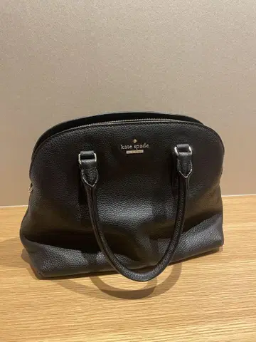 kate spade 블랙 가죽 핸드백