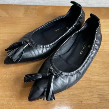새상품급 앙제라 키아라 발레 슈즈 가죽 블랙 태슬 스틸레토 23