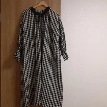 사만사 모스모스 카즈미 콜라보 전후 착용 깅엄 체크 롱 원피스