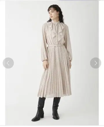 미라 오웬 카라 프릴 디자인 플리츠 원피스