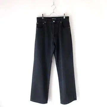 새상품 Jacquemus Le De Nimes Droit 데님 팬츠