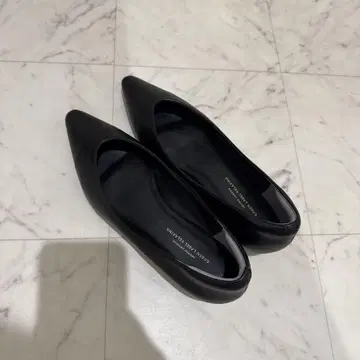 그린 라벨 릴랙싱 포인트 펌프스