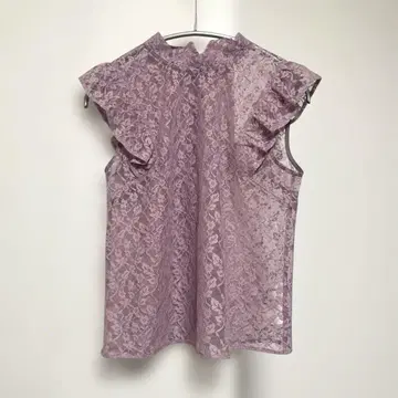 질스튜어트 프릴 레이스 반팔 상의