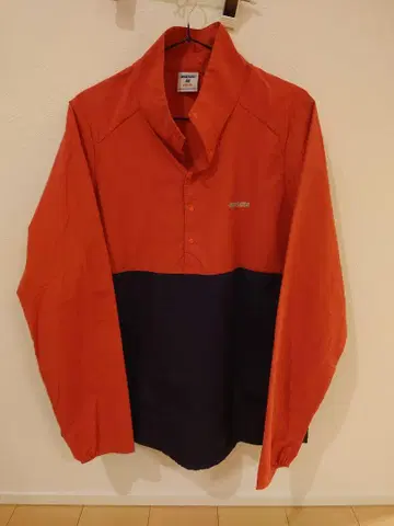 UNDEFEATED 나일론 자켓 풀오버