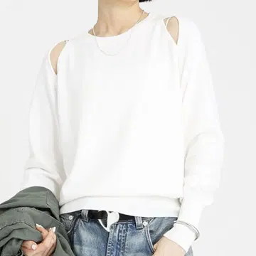 BABYLONE 슬릿 니트 블루 오버 미사용 화이트