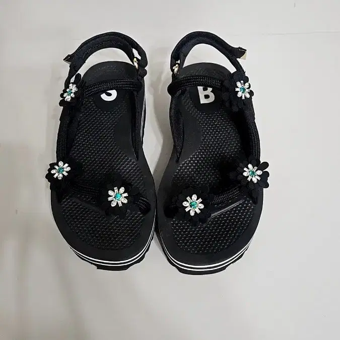 ★SUECOMMA BONNIE★ Flower jelly sandalblack DG2AM25050BLK Designer fashion, Seoul-fully created | W Concept