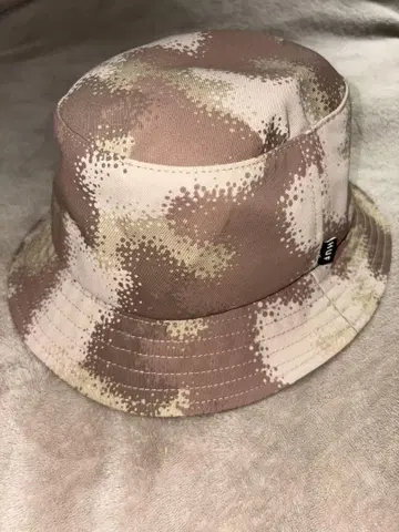 HUF 카모플라쥬 버킷 햇 S/M