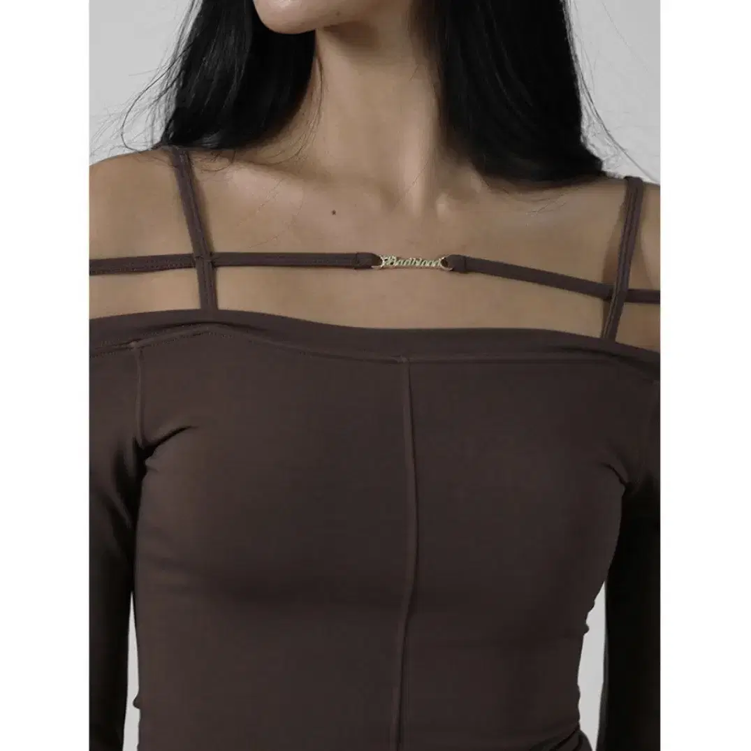 BADBLOOD Bad Girls Loose Fit Top - Sand on Bunjang Global Site.