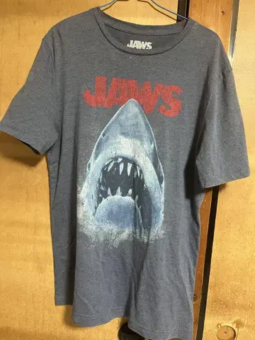 JAWS 상어 그래픽 티셔츠 M 사이즈
