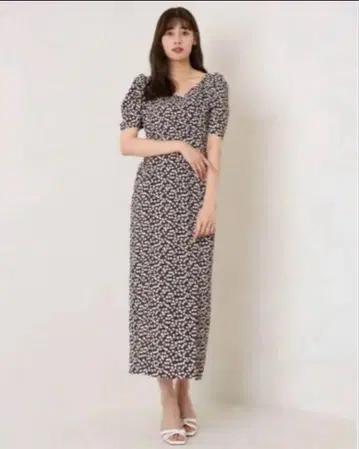 그녀의 입술에 체리 원피스 에스프레소 S