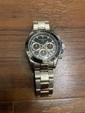 아이작 발렌티노 크로노그래프 블랙 다이얼 스테인리스 스틸