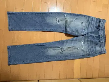 JEANS 데미지 가공 스트레이트 레그 청바지