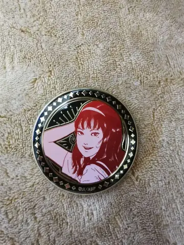 이토 준지 토미에 메탈릭 캔뱃지