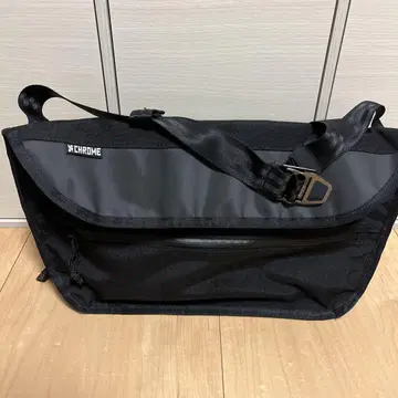CHROME TRANSPORT 메신저 백 블랙