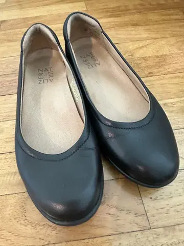 새상품급 Naturalizer 나투라이저 밸리 플랫 23cm 블랙