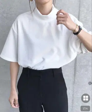 NUGU 클레어 모크 넥 티셔츠