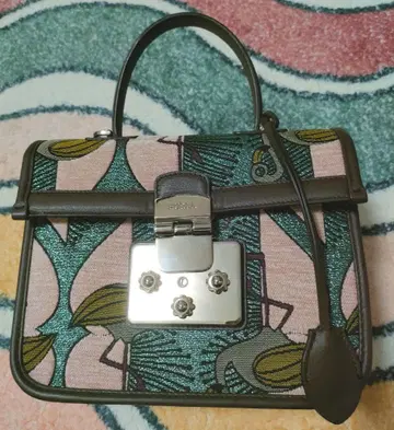 FURLA 한정판 FENICE 메트로폴리스 레어 자카드 애니멀 무늬
