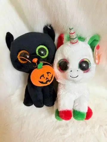할로윈 검은 고양이 및 유니콘 봉제 인형