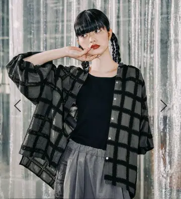 니코앤드 [MODE NORM CORE] 엠보 보일 밴딩 셔츠 스모크