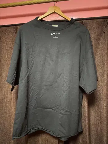 LYFT 티셔츠