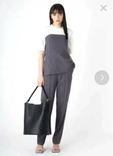 Mila Owen 미라 오웬 스트라이프 상하의 셋업