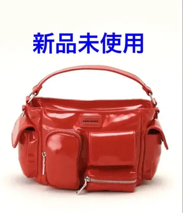 새상품 안나수이 멀티 포켓 치비 백 에나멜