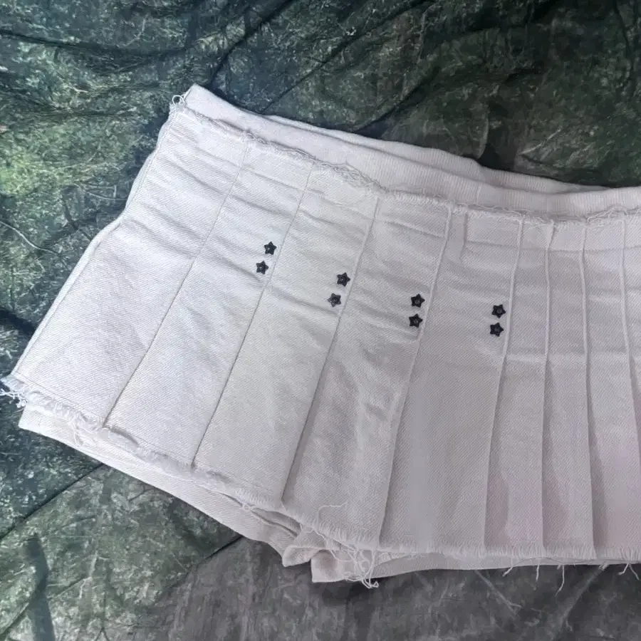 BONNE Skirt Star Rivet Pleated Skort Size 1 #본네 on Bunjang