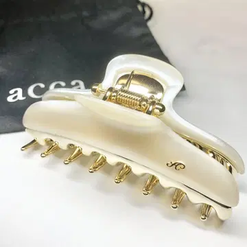 새상품급 acca 아카 헤어 클립 바비 펄 화이트 L 사이즈 수납 가방